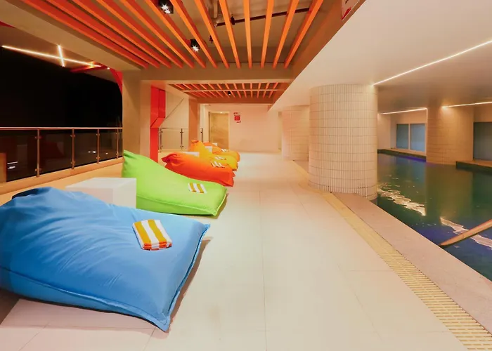 Hotel Vibrant Manila