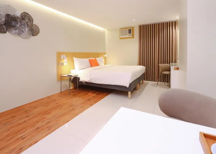 Hotel Vibrant Manila